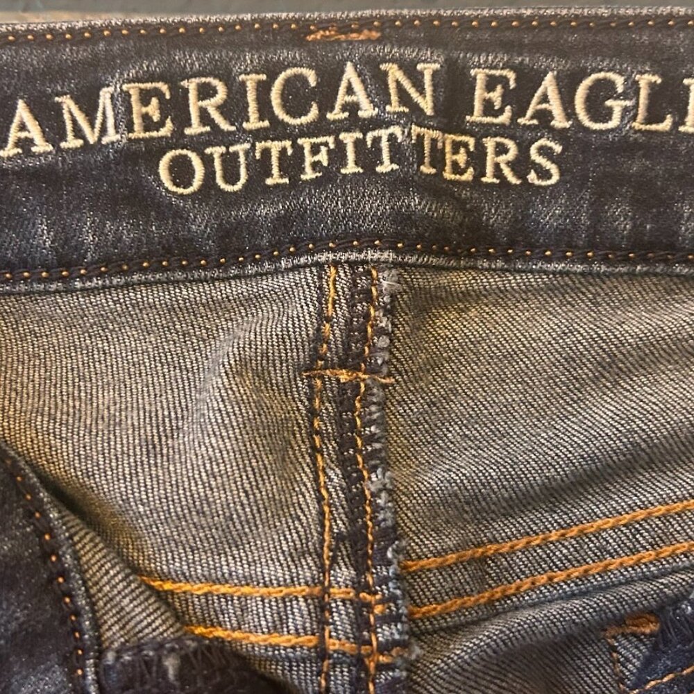 American Eagle Skinny Kick Super Stretch Dark Wash Jeans - Size 2 - Picture 9 of 11
